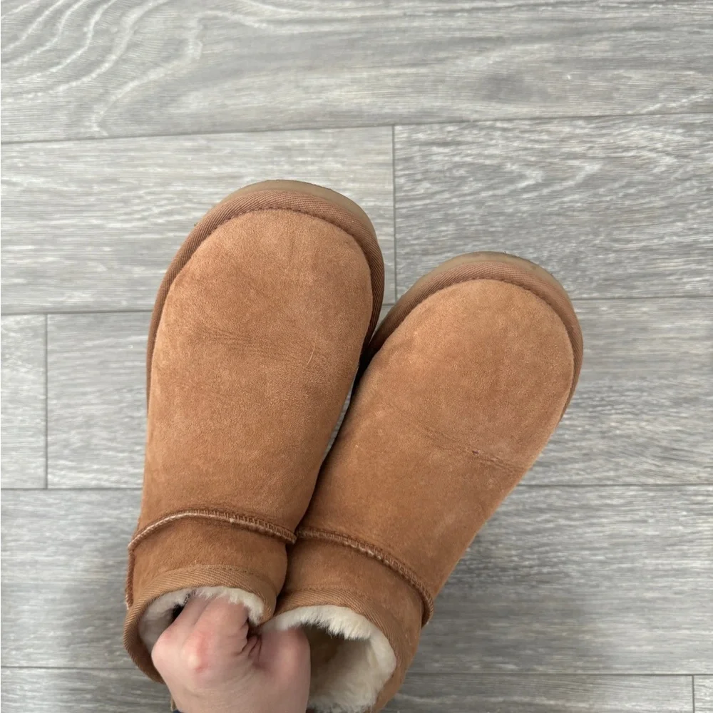 UGG Chestnut Ultra Mini Boots 7 - Picture 8 of 9